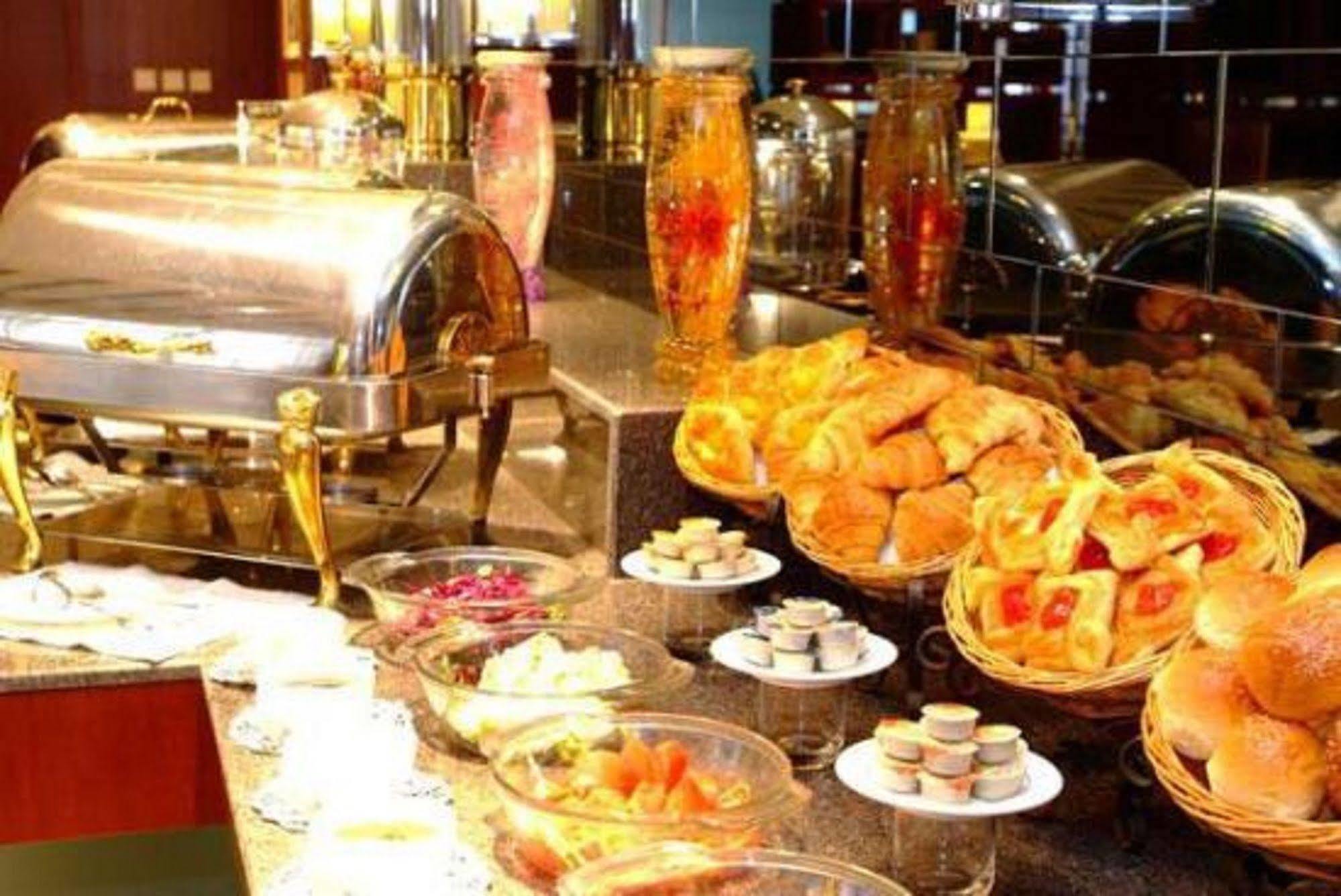 Beijing King Wing Hot Spring Hotel מראה חיצוני תמונה