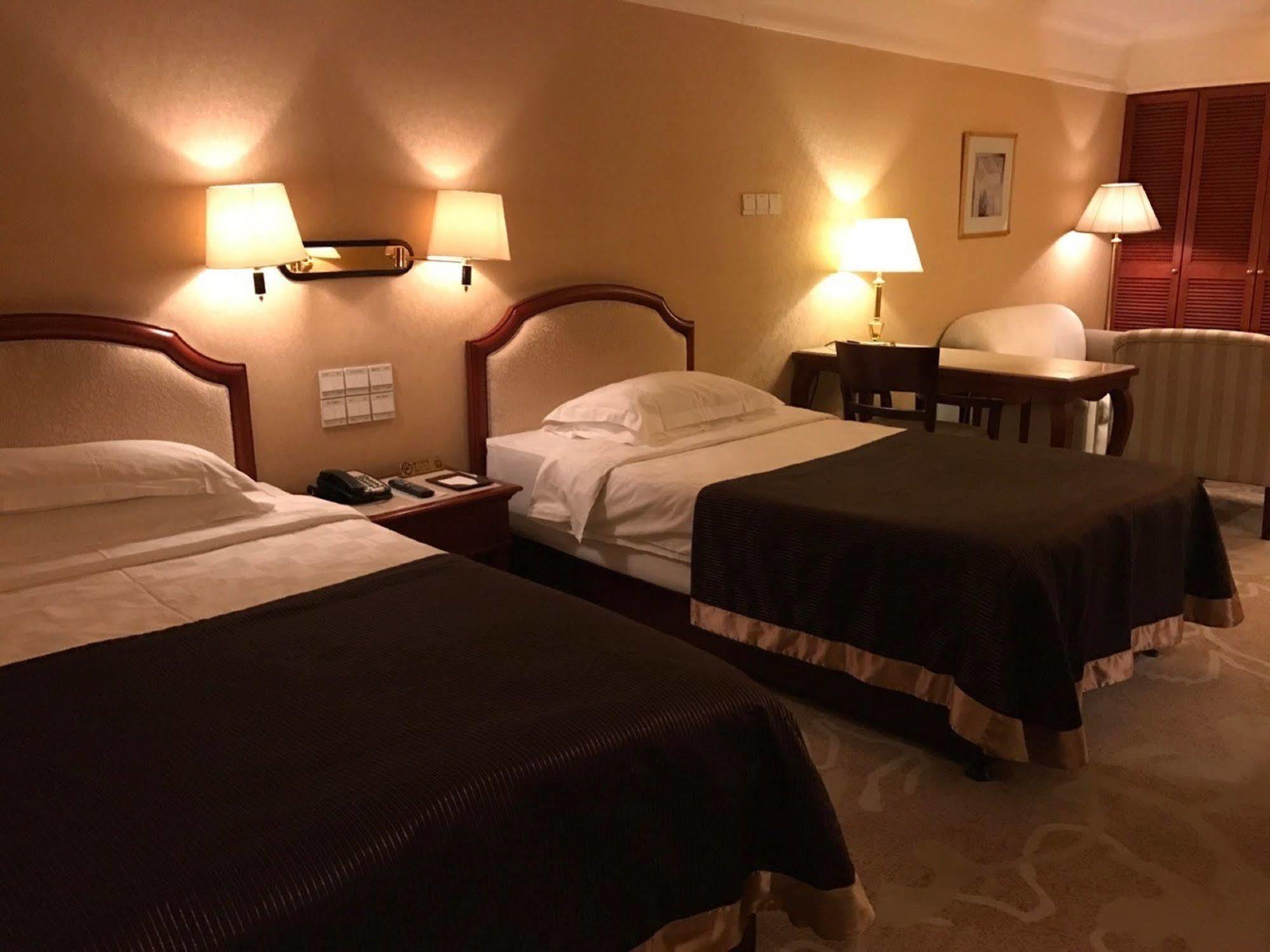 Beijing King Wing Hot Spring Hotel מראה חיצוני תמונה