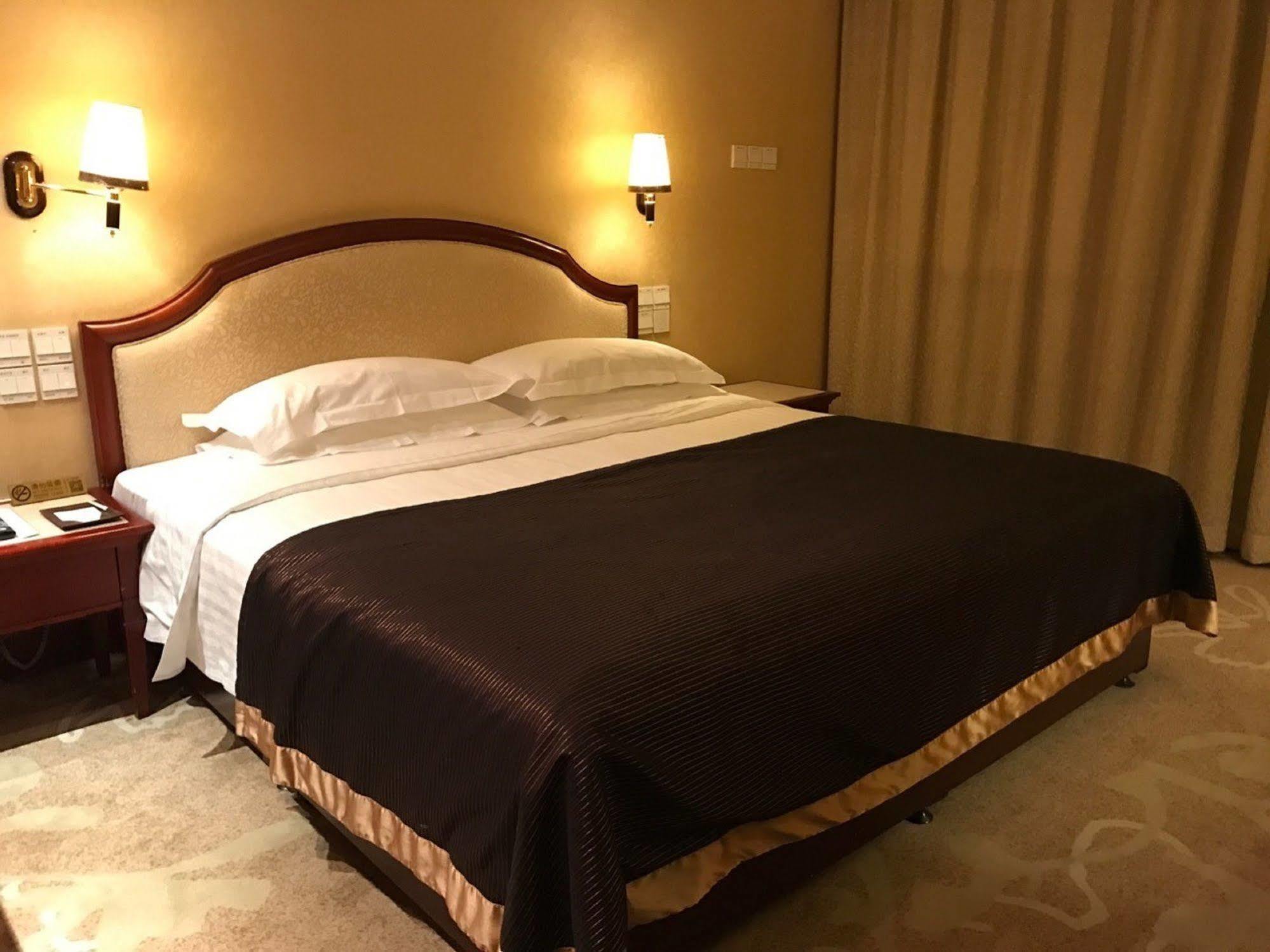 Beijing King Wing Hot Spring Hotel מראה חיצוני תמונה