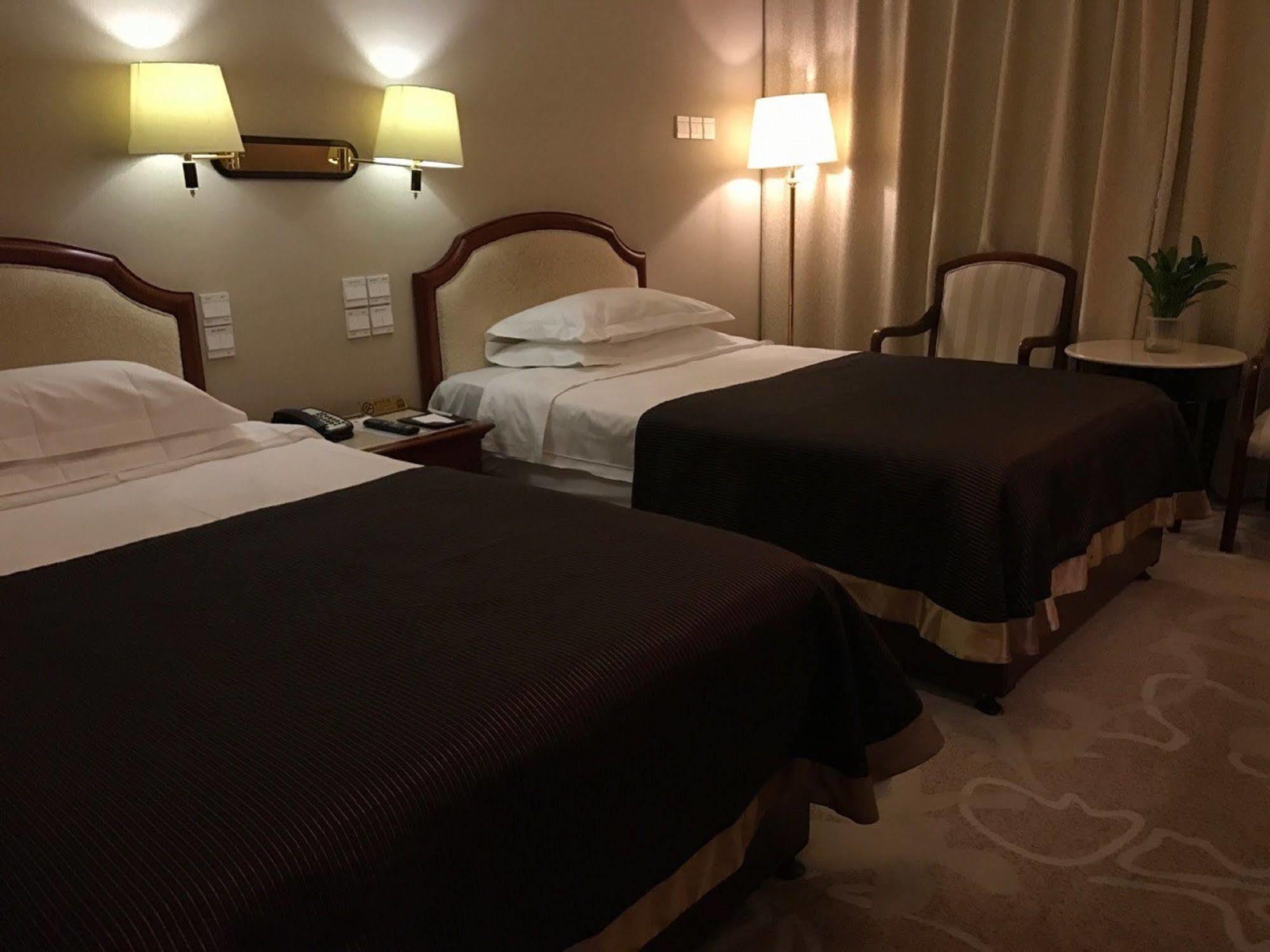 Beijing King Wing Hot Spring Hotel מראה חיצוני תמונה